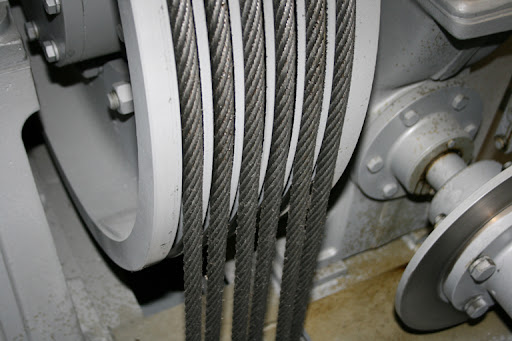 [Khuyến cáo] Dấu hiệu cho thấy cáp tải thang máy cần được thay thế