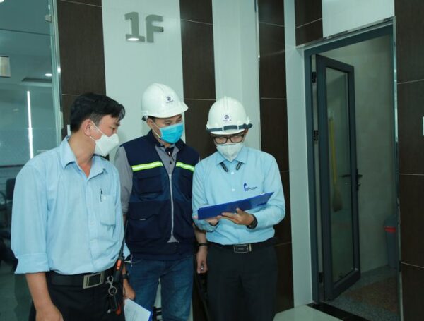 Những yếu tố ảnh hưởng đến chi phí bảo trì thang máy gia đình