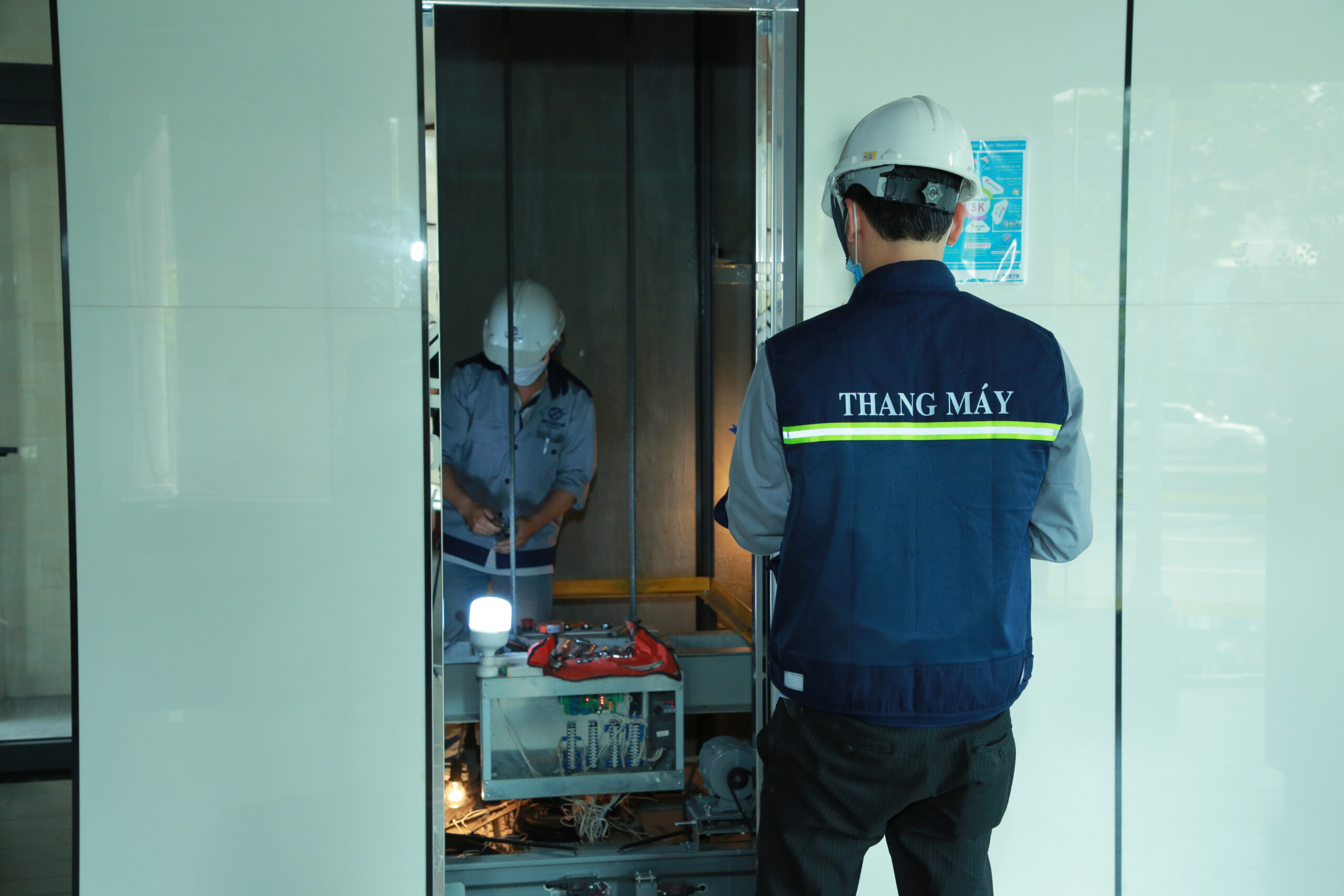 Làm thế nào để giảm chi phí bảo trì thang máy?